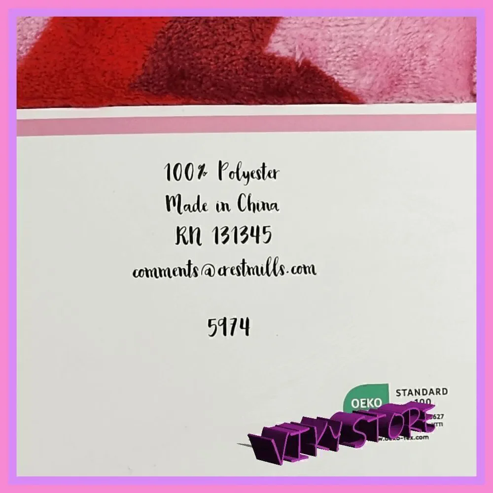 NWT Hugh and Kissed Red Kiss Throw: Romantic Comfort NWT